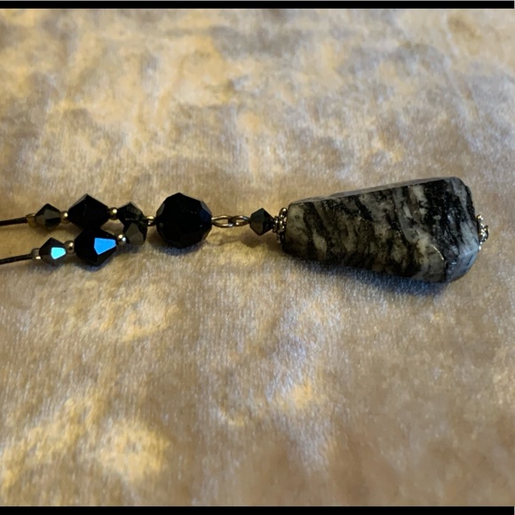 Snowflake Obsidian Pendant Black Bead Necklace - Picture 6 of 9
